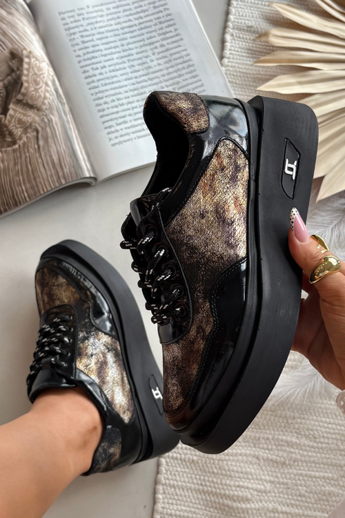 Шкіряне жіноче взуття на шнурівці на платформі Artiker 57C2042 Чорно-золоті