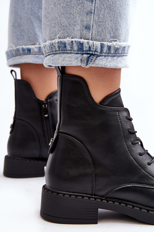 Жіночі класичні ботильйони на плоскій підошві чорні Ballisa