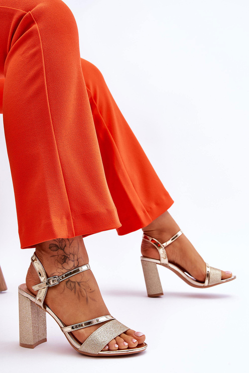 Глянцеві босоніжки на високих підборах золото Alicia