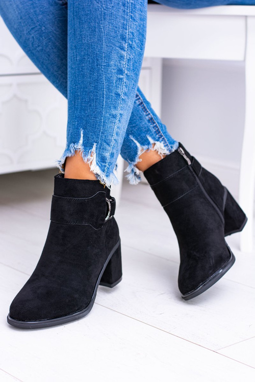 Жіночі чорні черевики на шпильці із замшею Evoret