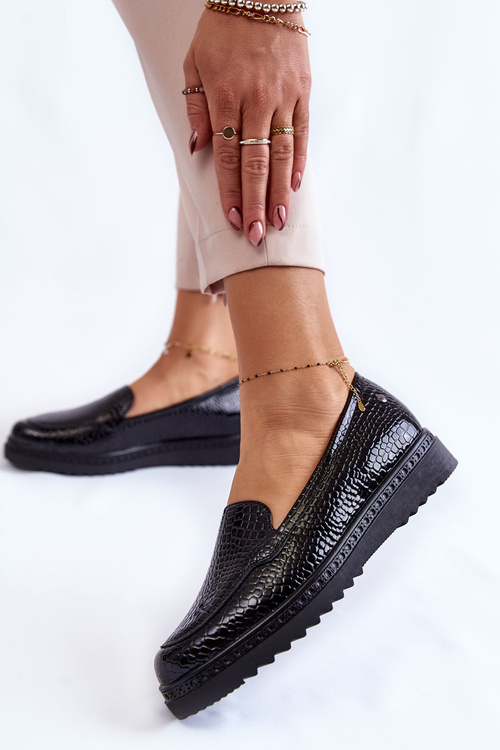 Лаковані лофери з крокодиловим візерунком на платформі Чорна Діана