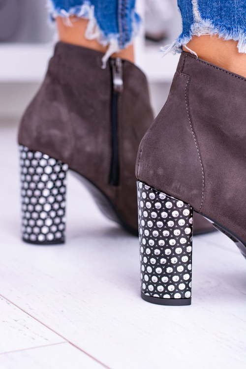 Елегантні замшеві черевики на шпильці Laura Messi хакі 1849