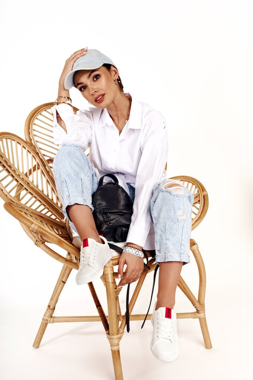 Жіночі шкіряні кросівки зі стрічкою BIG STAR DD274685 Білі