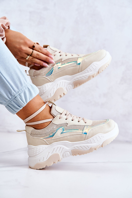 Жіночі блискучі кросівки бежеві Callisto