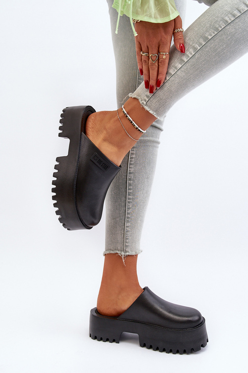 Жіночі шорти на масивній підошві Big Star NN274014 Чорні