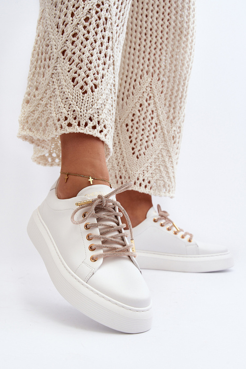 Шкіряне жіноче спортивне взуття CheBello 4362 Біле