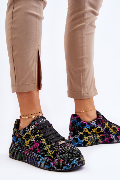 Жіноче спортивне взуття з форсунками GOE LL2N4010 чорний