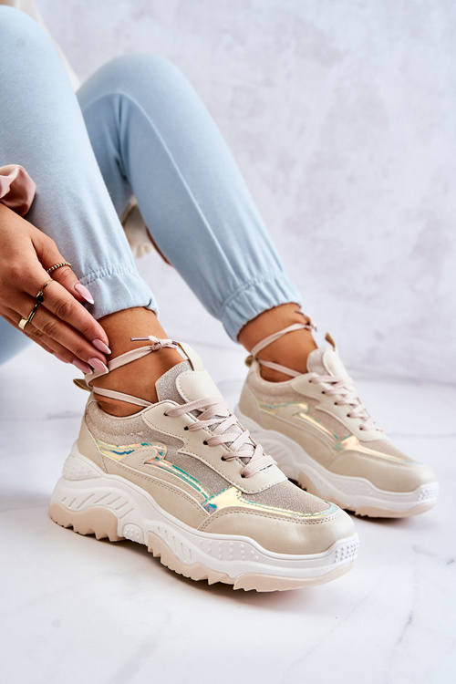 Жіночі блискучі кросівки бежеві Callisto