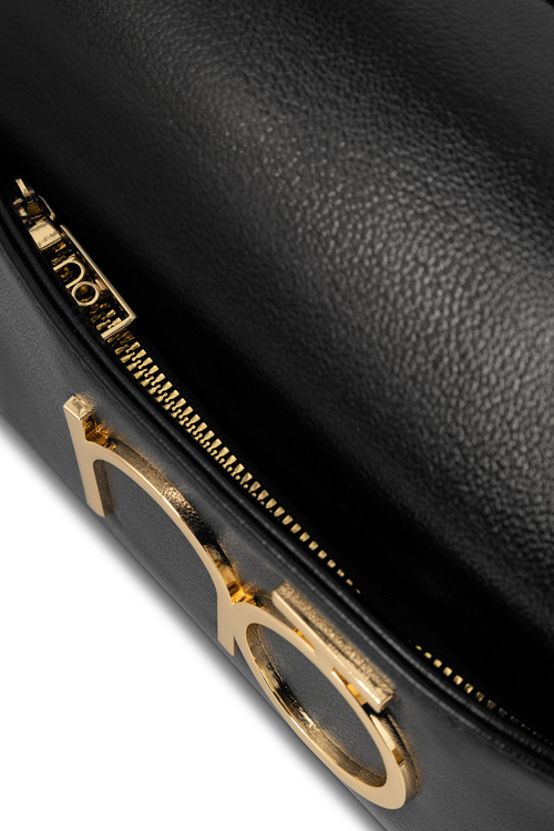 Шкіряна сумка через плече NOBO NBAG-R3020-C020 Чорна