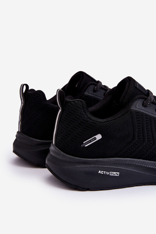 Класичне чоловіче спортивне взуття чорного кольору McBraun