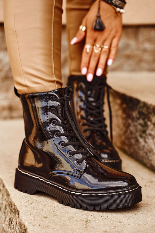 Чоботи жіночі на плоскому ходу чорні Kognito