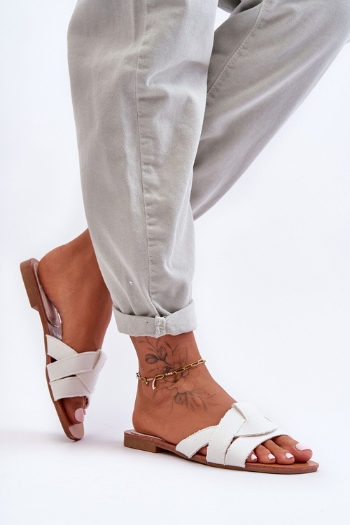 Жіночі домашні тапочки білі Aversa