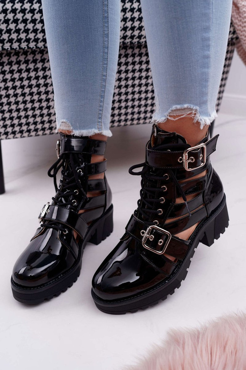 Жіночі весняні чоботи на плоскій підошві лаковані чорні одинарні