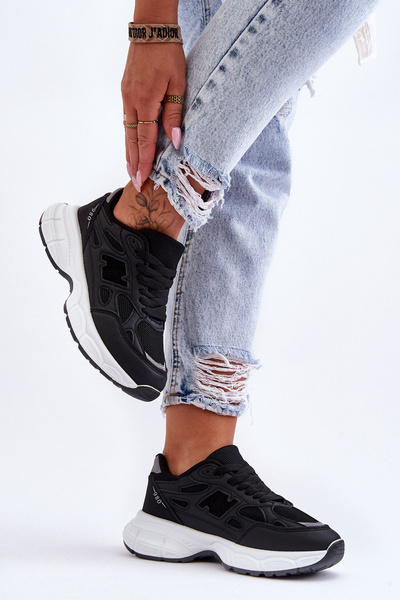 Жіноче стильне спортивне взуття з сіткою чорна Венеція