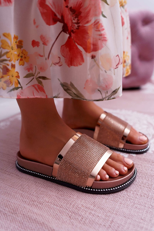 Жіночі рельєфні шльопанці з цирконами Champagne Rentre