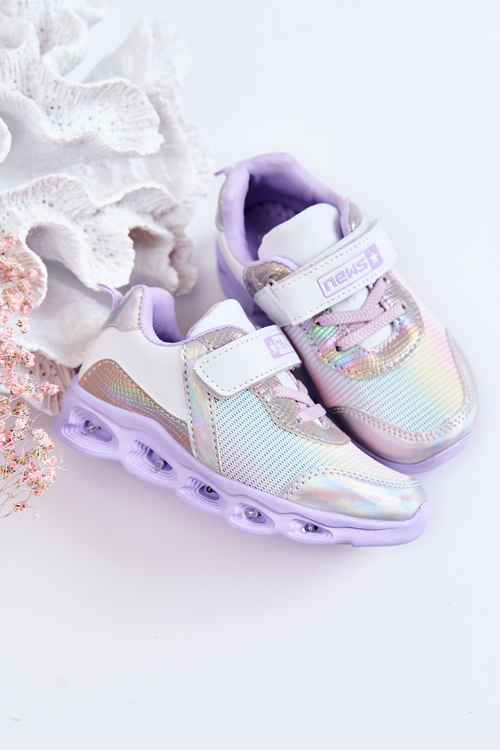 Дитяче шкіряне спортивне взуття біло-фіолетове Loopsy
