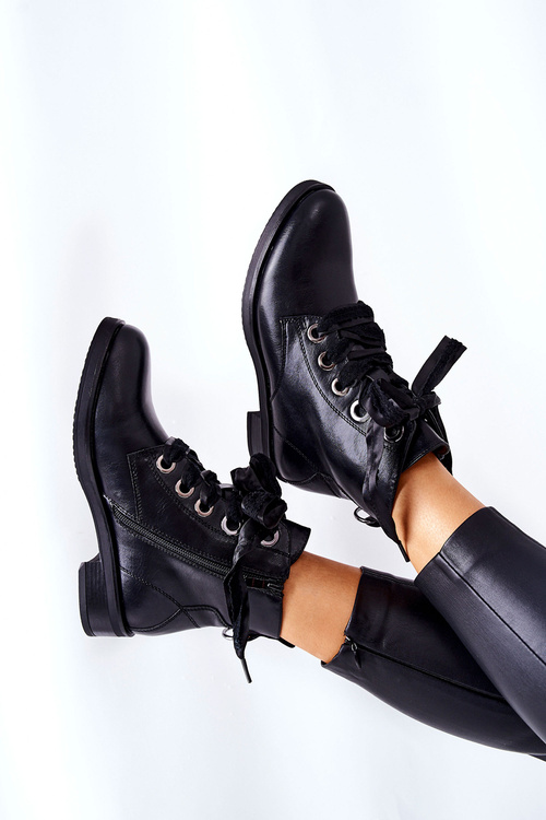 Чорні черевики з декоративною зав'язкою Tayah