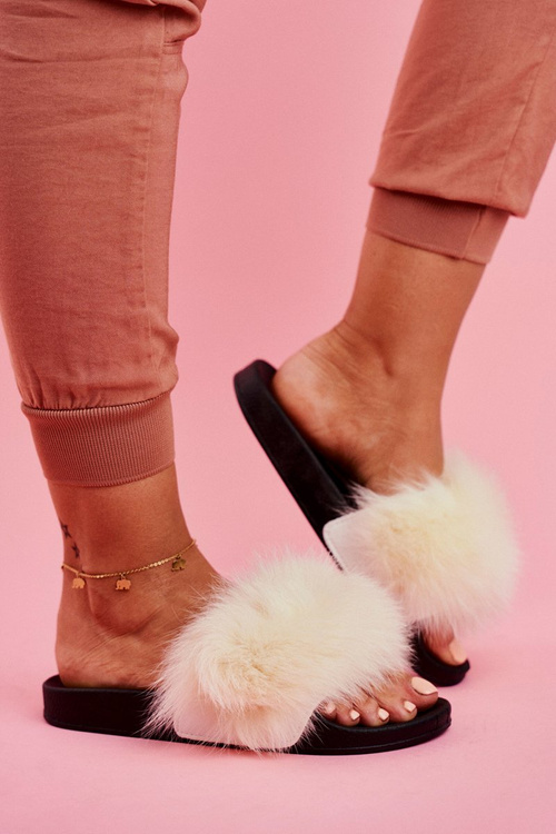 Жіночі шорти з хутром білі Belmondo