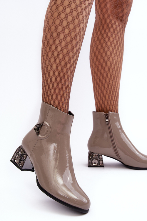 Жіночі лаковані чоботи на каблуці з прикрасами D&A MR870-93 сірі