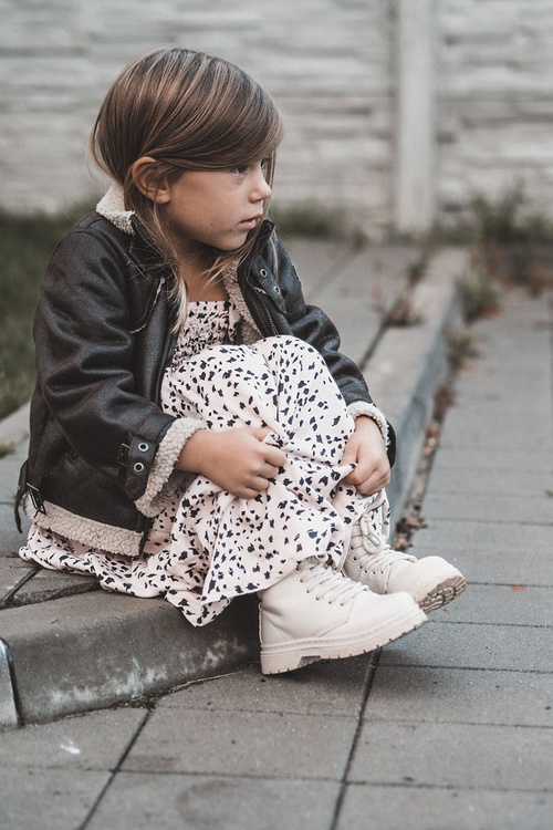 Дитячі шкіряні чоботи на блискавці бежеві Omua