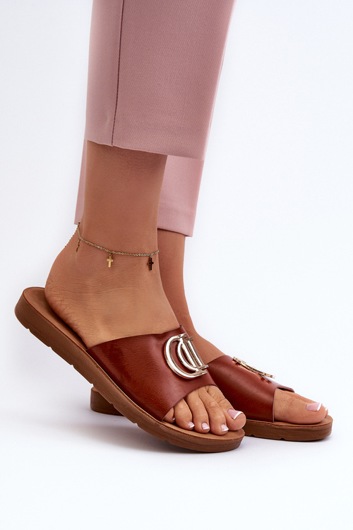 Жіночі босоніжки на плоскій підошві з декором коричневого кольору Amoonia