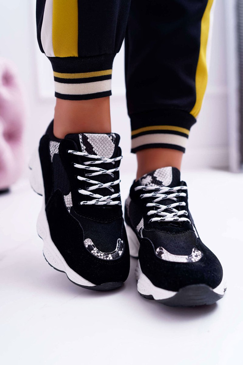 Спортивні жіночі замшеві туфлі чорного кольору зі зміїною шкірою