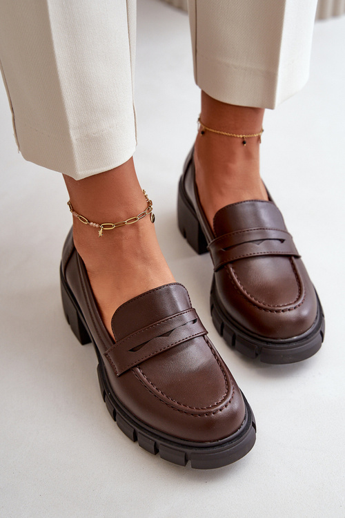 Жіночі туфлі на низькому каблуці з еко шкіри темно-коричневого кольору Menloa