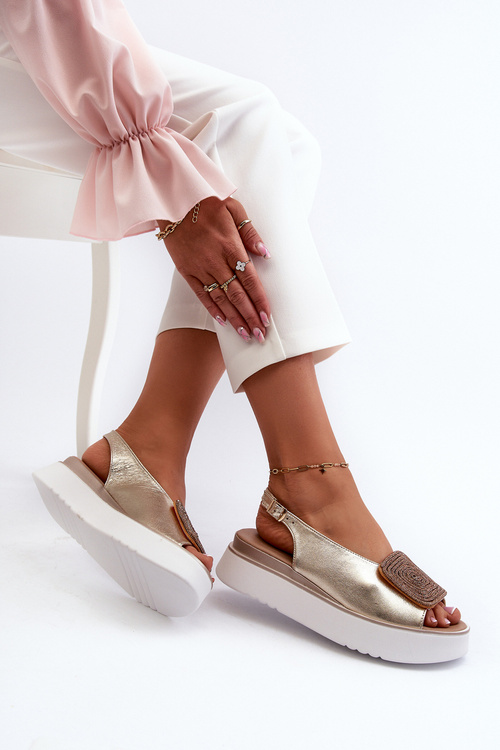 Шкіряні жіночі босоніжки на платформі Zazoo 1786 із золотим декором