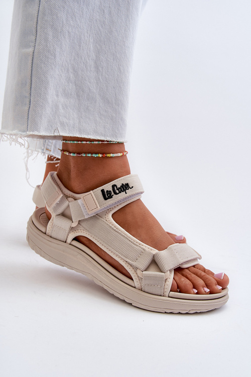 Жіночі босоніжки Lee Cooper LCW-23-34-2614 бежевий