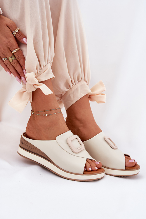 Жіночі Шкіряні Сандалі На Танкетці Artiker Світло-бежеві 56C2145