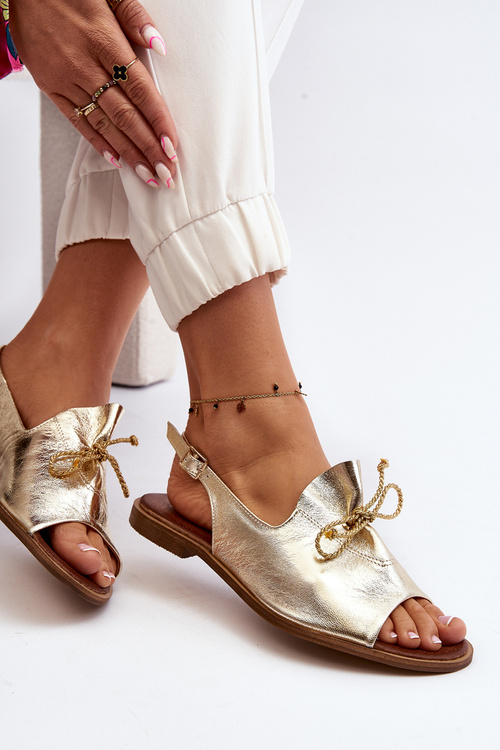 Золоті шкіряні сандалі на плоскій підошві Zazoo 2898
