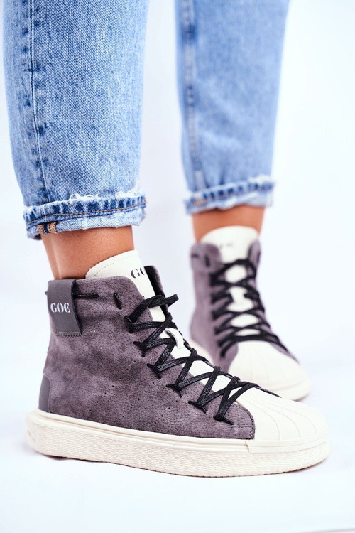 Жіноче спортивне шкіряне взуття GOE сіре GG2N3049