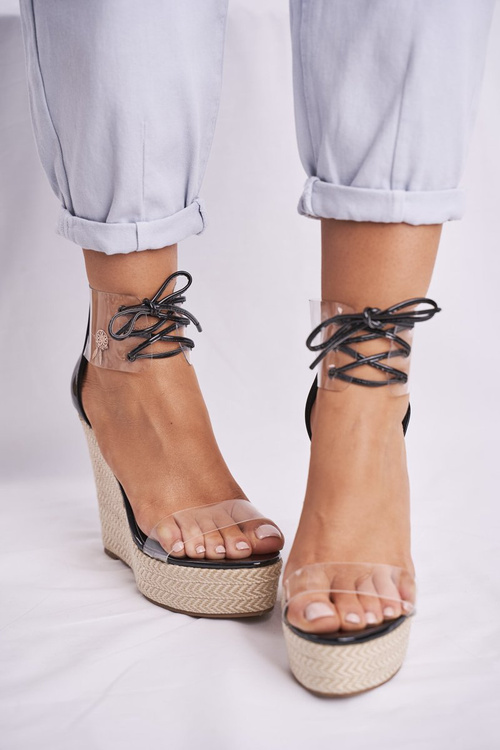 Жіночі босоніжки на підборах чорні Beautiful Way