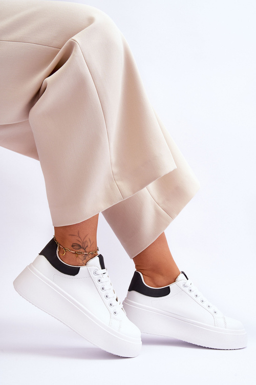 Спортивне взуття на масивній платформі біло-чорні Boneti