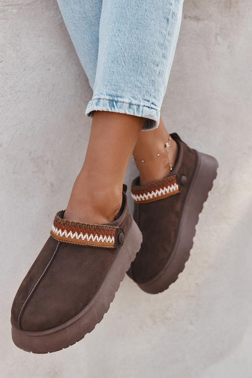 Жіночі низькі зимові черевики з рухомим ремінцем і вишивкою на платформі шоколадні Lyrisse