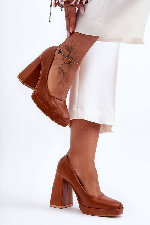 Шкіряні туфлі на масивному каблуці Camel Rosalia