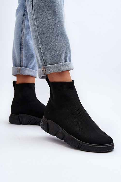 Жіноче спортивне взуття з носком чорне Zirila