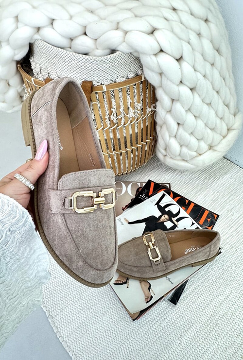 Темно-бежеві жіночі замшеві мокасини на плоскій підошві