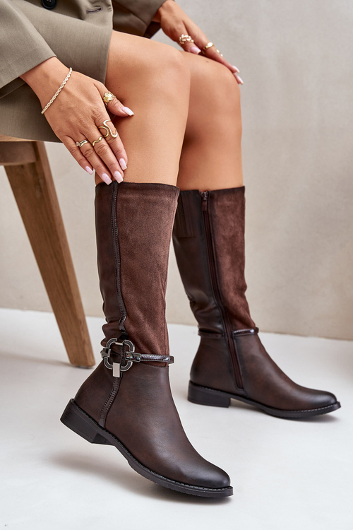 Утеплені чоботи на плоскому каблуці з декоративною пряжкою Коричневий Leatharia