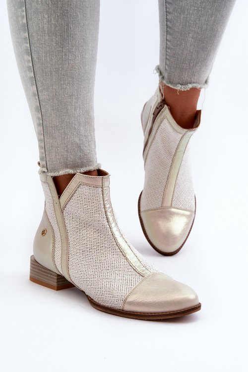 Жіночі шкіряні ботильйони на низькому каблуці Maciejka 06397-22 Бежеві