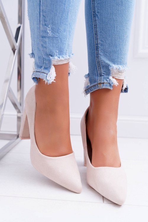 Жіночі туфлі на шпильці замшеві бежевого полуничного кольору