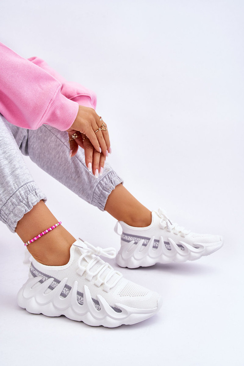 Жіночі модні кросівки білі Daxo
