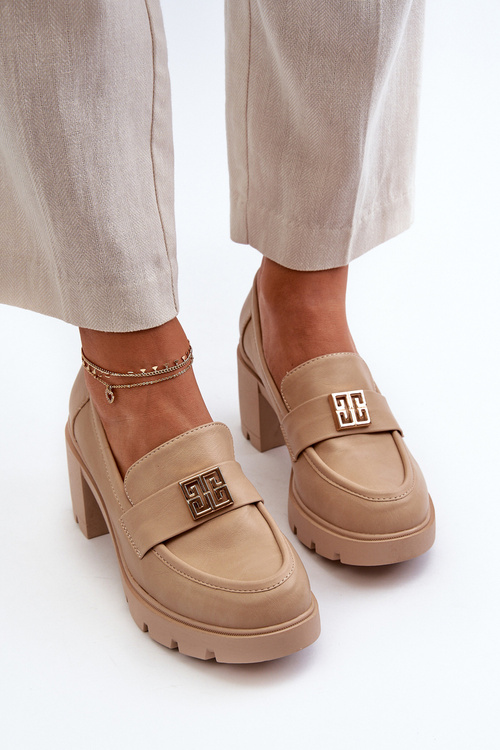 Жіночі туфлі на масивному каблуці з декором Ranunca бежевого кольору