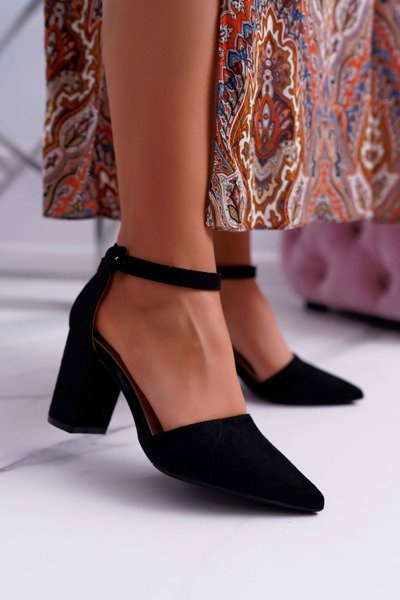 Жіночі туфлі на шпильці Black Elegante