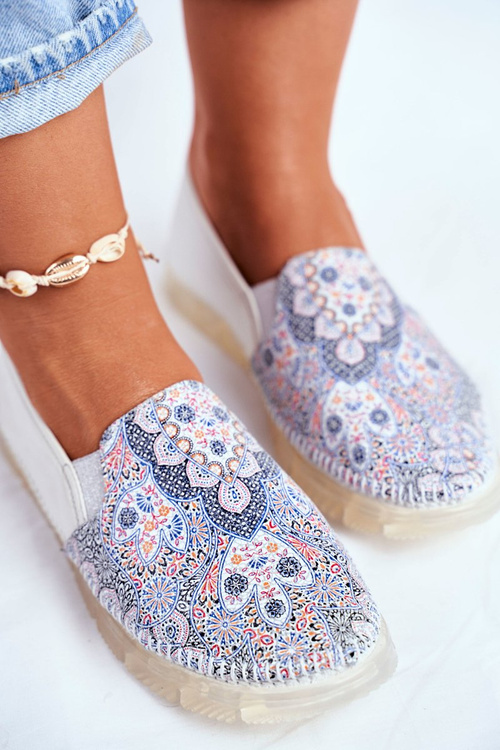 Жіночі шкіряні черевики Maciejka Білі 03512-46