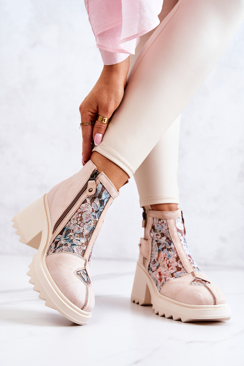 Шкіряні чоботи на масивній пості Maciejka Beige 05325-04