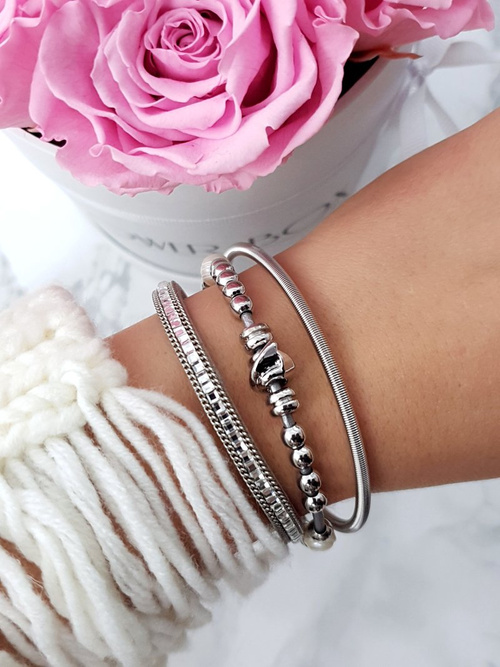 Жіночий срібний браслет Bella з бісеру та фіанітів