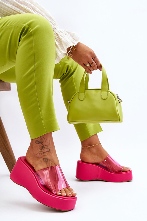 Жіночі прозорі тапочки на танкетці кольору фуксії Eliane