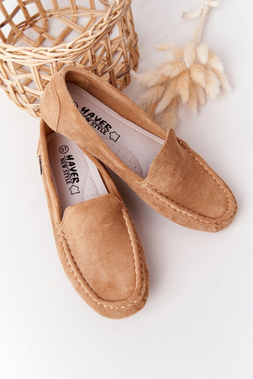 Жіночі замшеві лофери бежеві San Marino