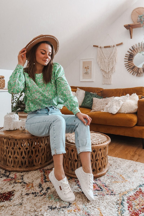 Жіночі мереживні кросівки BIG STAR W274925 Білі